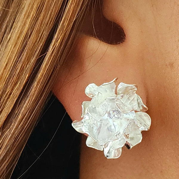 Contemporary Flower Polka Dots