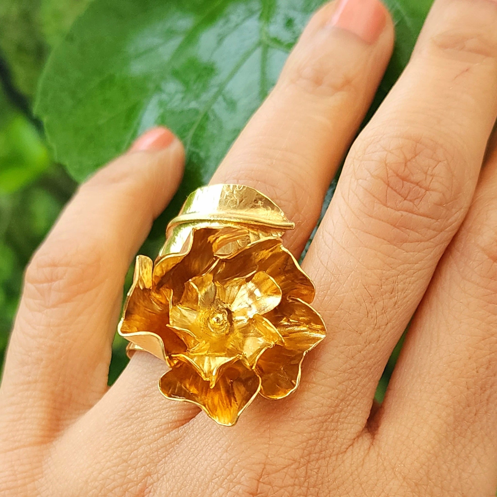 Contemporary Flower Ring – Luisa Soto Joyeria