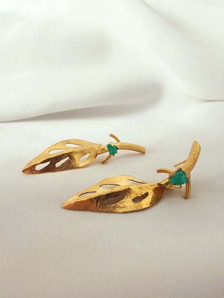 Aretes Tallo Hoja con Murrallas de Esmeraldas