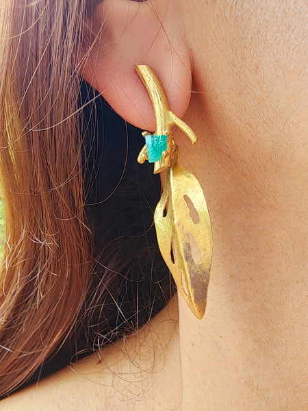 Aretes Tallo Hoja con Murrallas de Esmeraldas