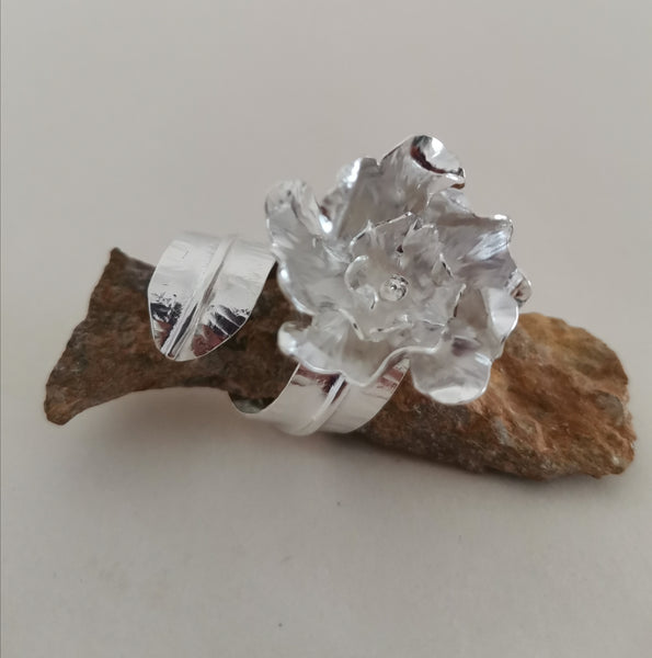 Contemporary Flower Ring
